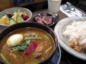 セットメニューのカレー