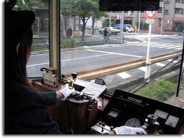 女性運転手