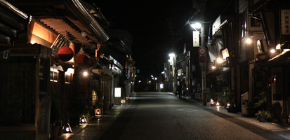 夜の町並み