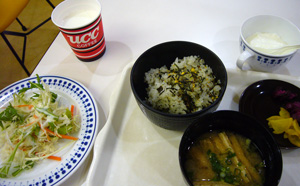 朝食